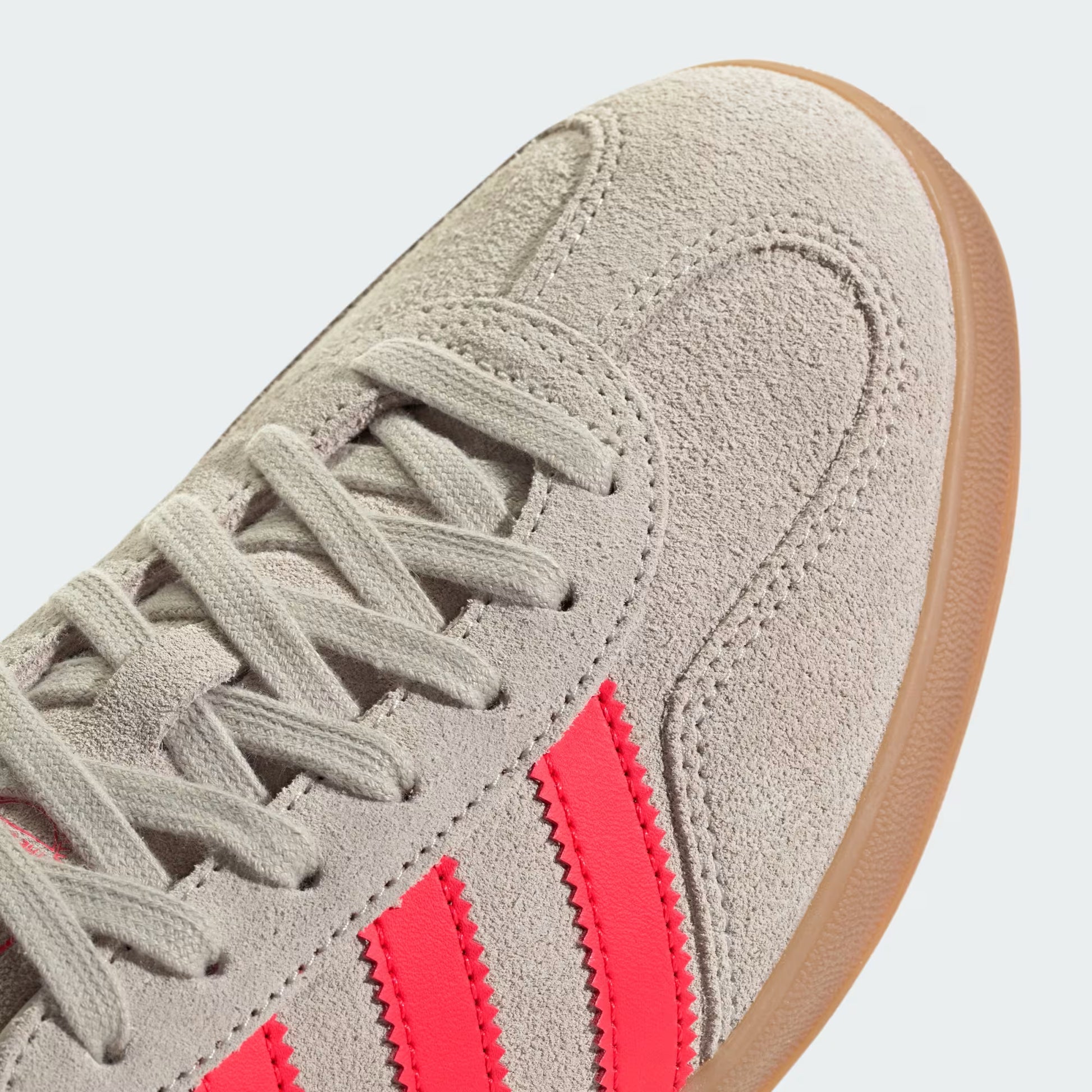 adidas Gazelle Indoor - Unisex - Beige Lucid Red Sneaxx adidas Gazelle Indoor - Unisex - Beige Lucid Red Sneaxx