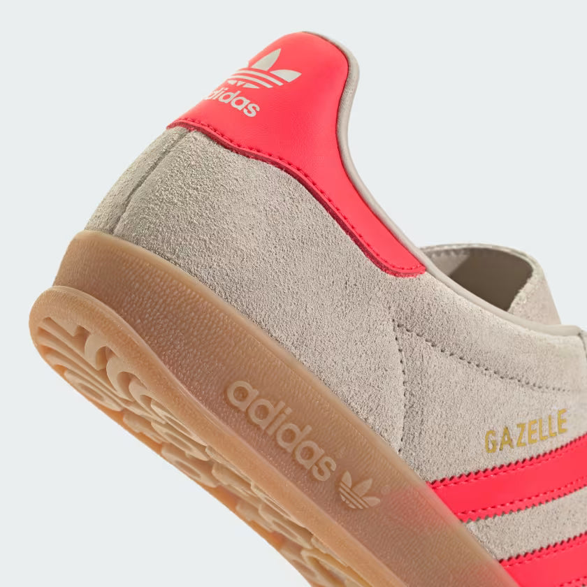 adidas Gazelle Indoor - Unisex - Beige Lucid Red