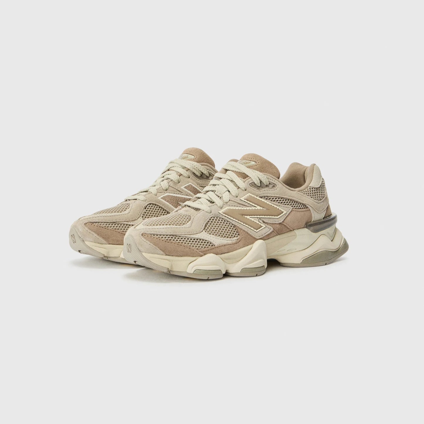 New Balance 9060 - Unisex - Mushroom Ecru