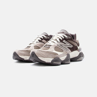 New Balance 9060 - Unisex - Beige Brown