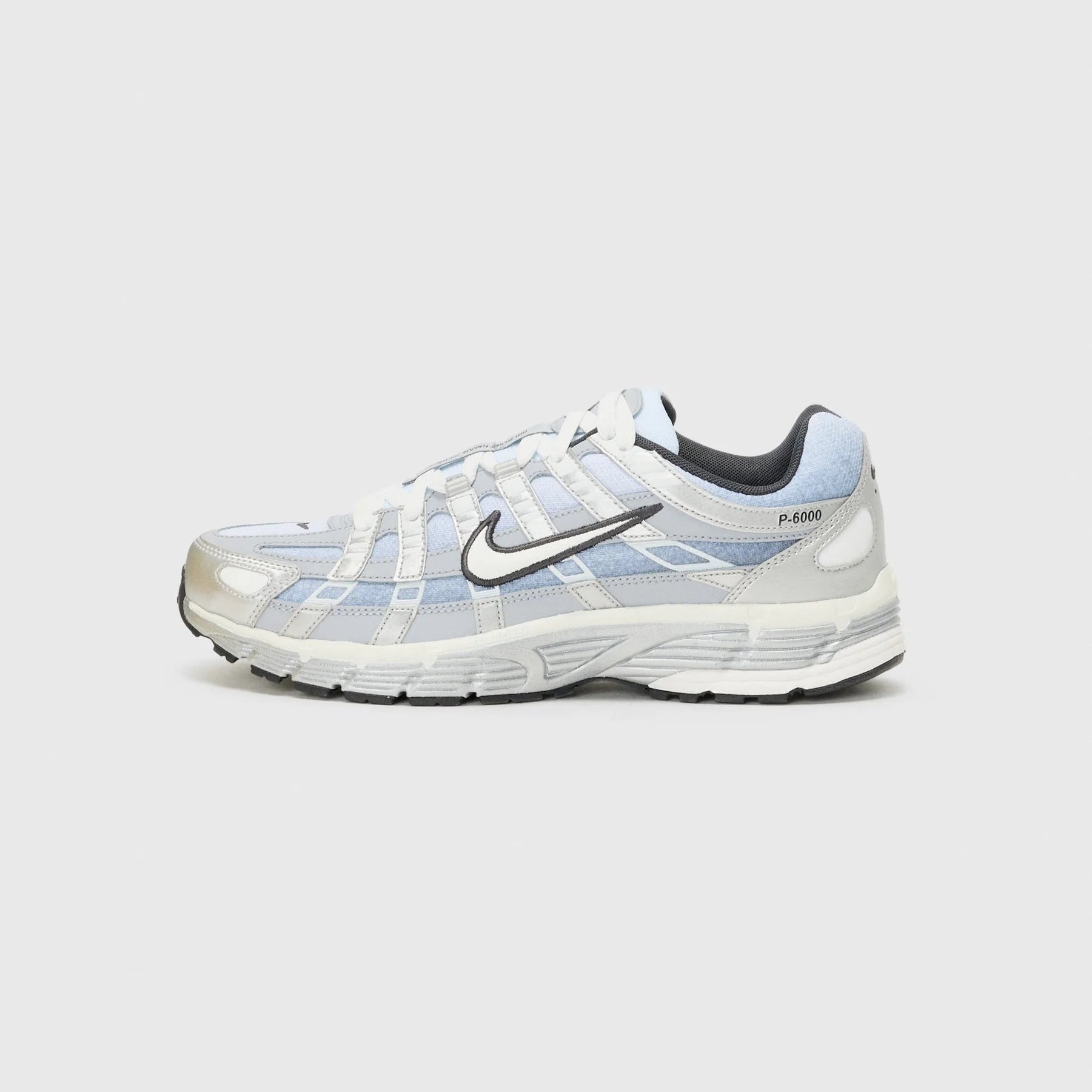 Nike P-6000 - Unisex - White-Wolf Grey