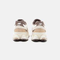 New Balance 9060 - Unisex - Neutral