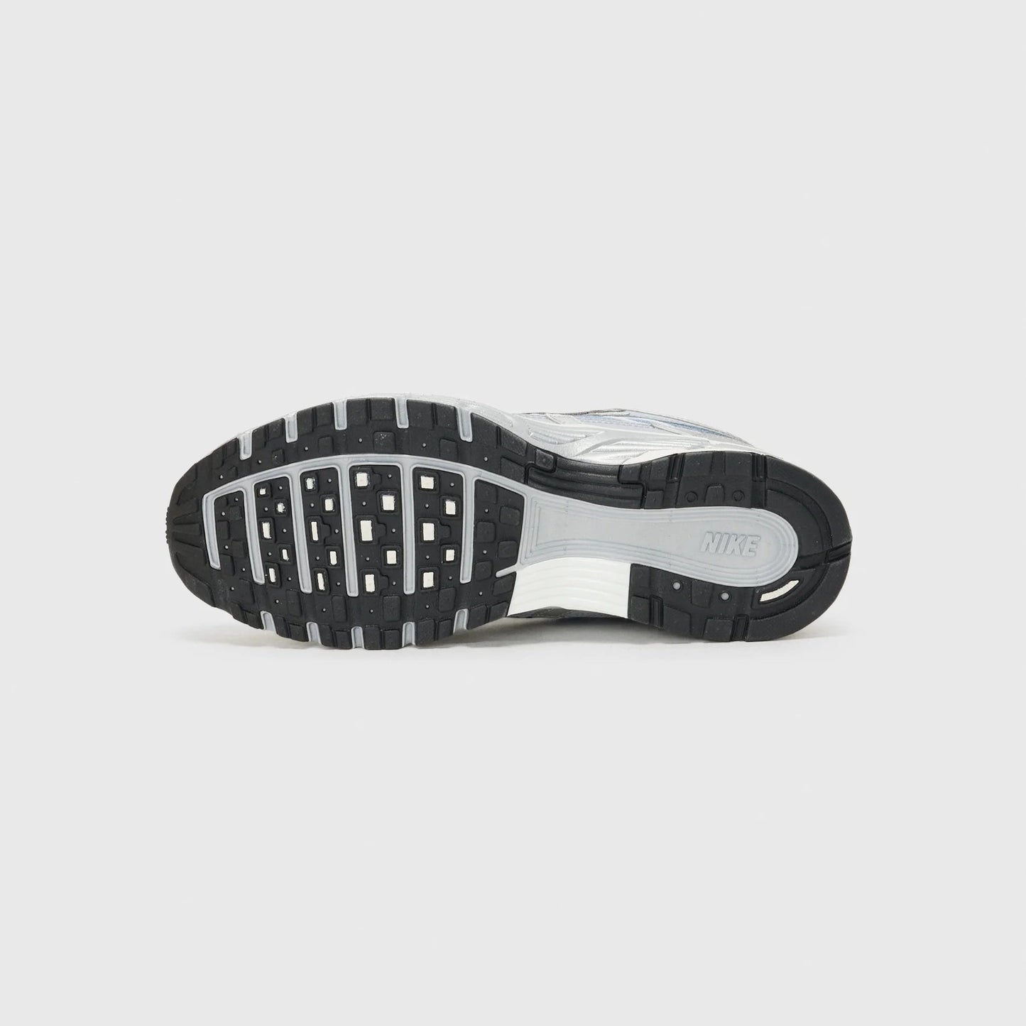 Nike P-6000 - Unisex - White-Wolf Grey