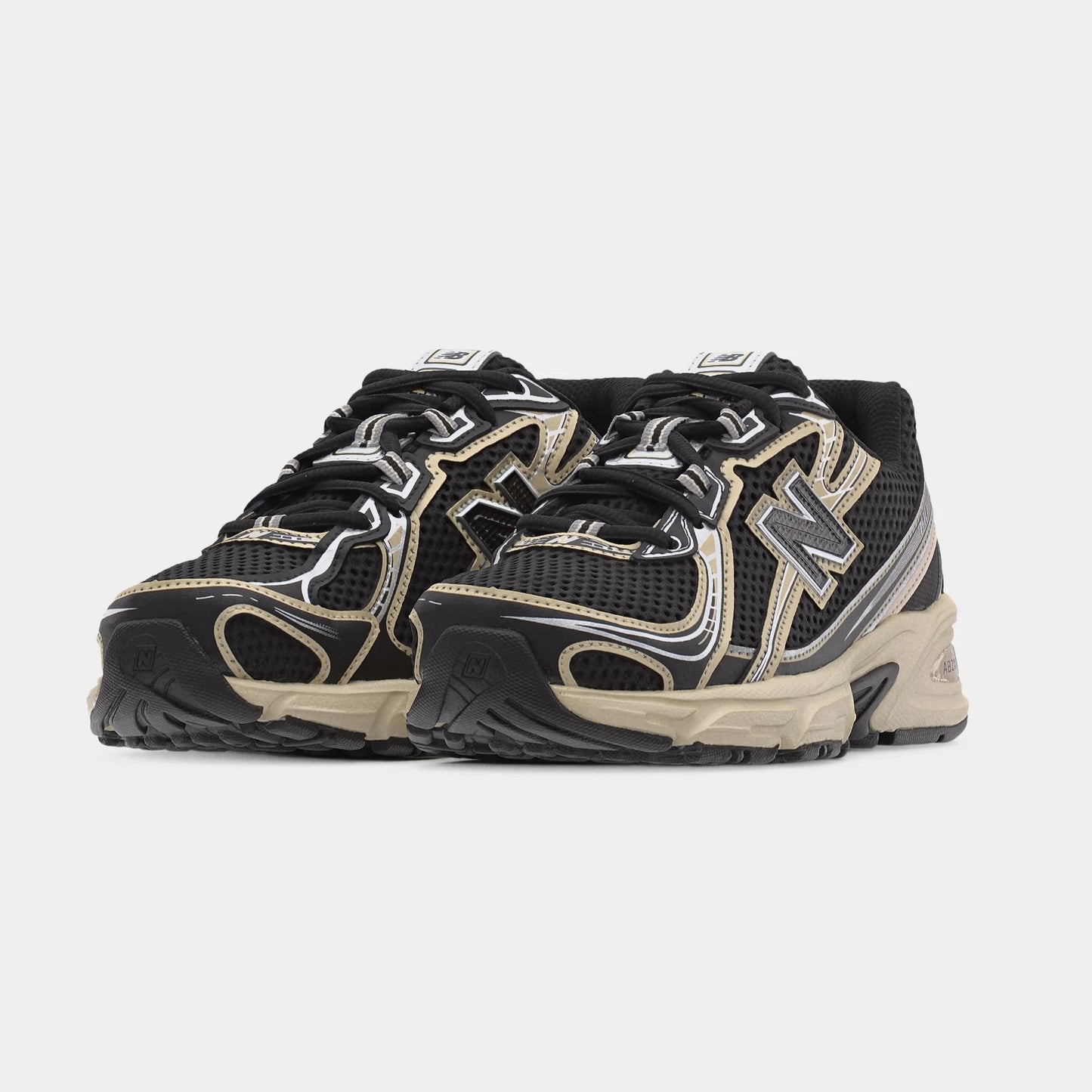 New Balance 740 - GS - Black