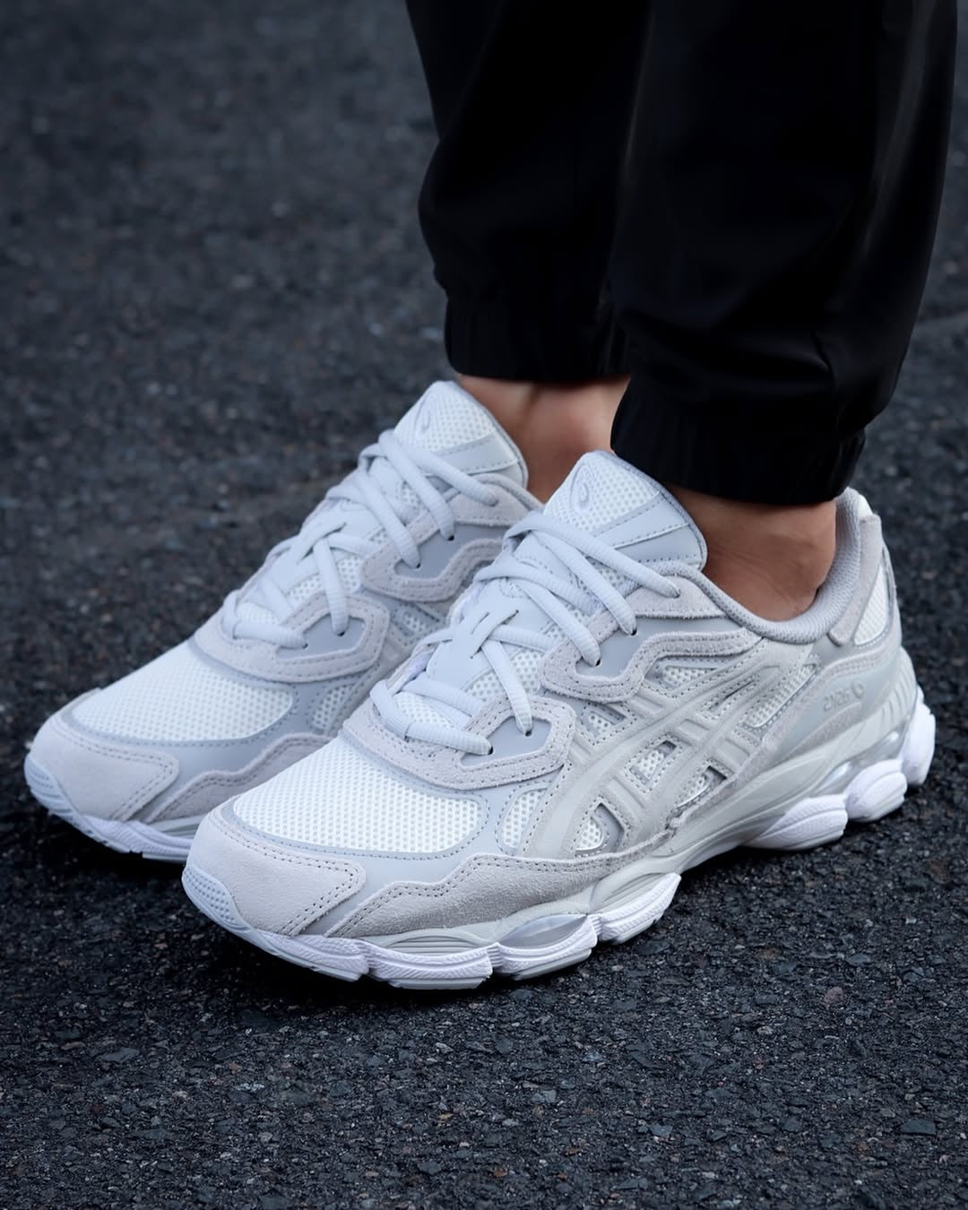 ASICS Gel-NYC - Unisex - Cream/Cloud Grey – Sneaxx