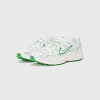 Nike P-6000 - Unisex - Kelly Green
