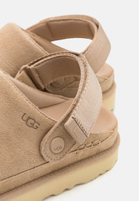 UGG Goldenstar Clog - Women's - Sand