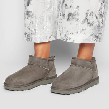 UGG Classic Ultra Mini Boot - Femme - Grey