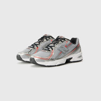 New Balance 740 - Unisex - Silver Red