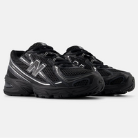 New Balance 740 - GS - Black Silver Metallic