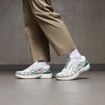 Nike P-6000 Premium - Unisex - Light Bone Bicoastal Green