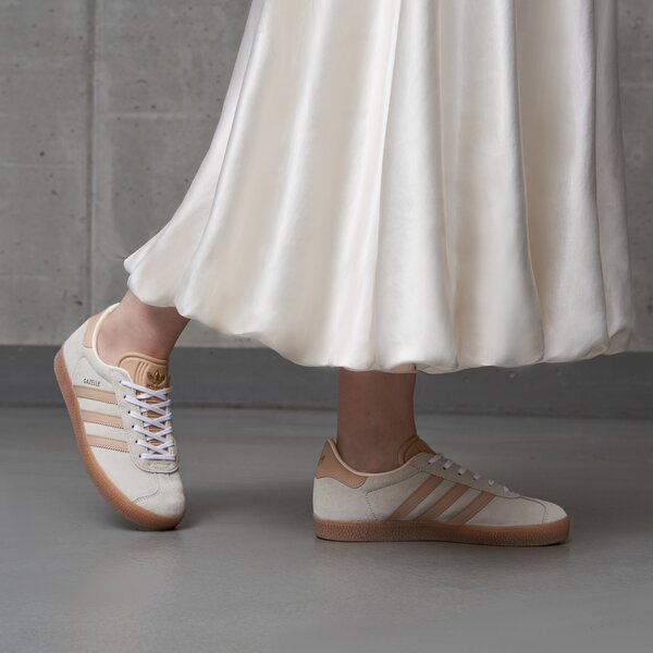 adidas Gazelle Indoor - GS - White Beige Sneaxx adidas Gazelle Indoor - GS - White Beige Sneaxx