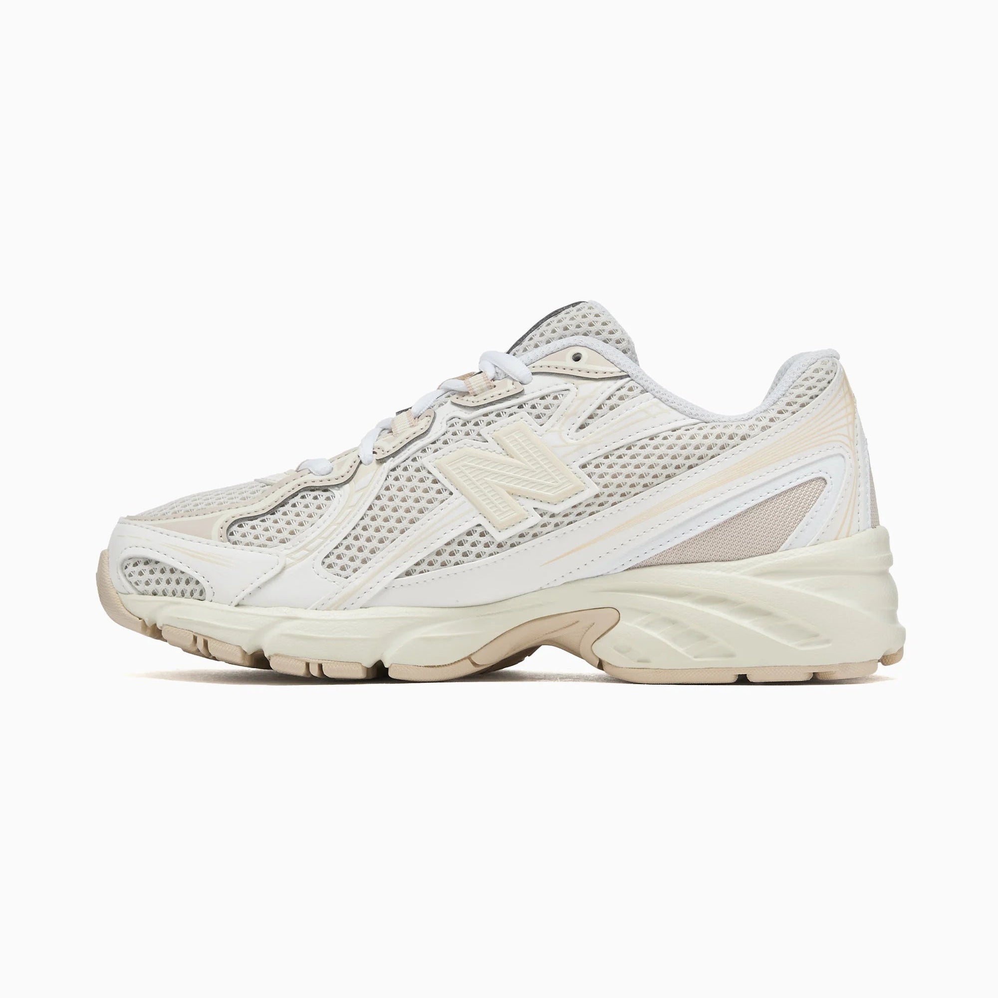 New Balance 740 - Unisex - Bisque