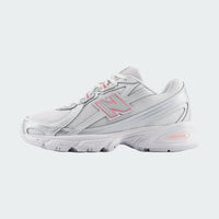 New Balance 740 - GS - Silver Metallic Signal Pink