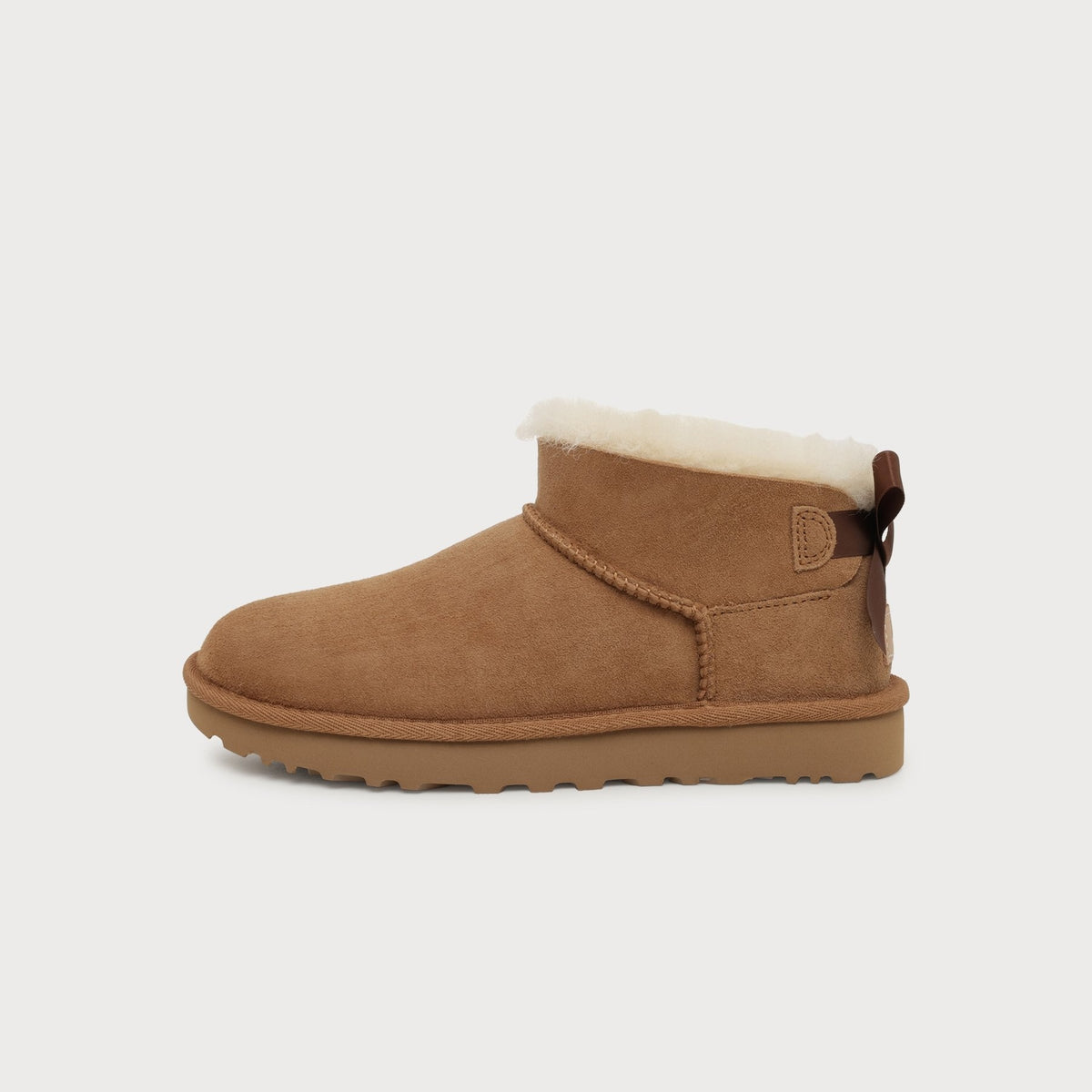 UGG Ultra Mini Bailey Bow - Women's - Chestnut