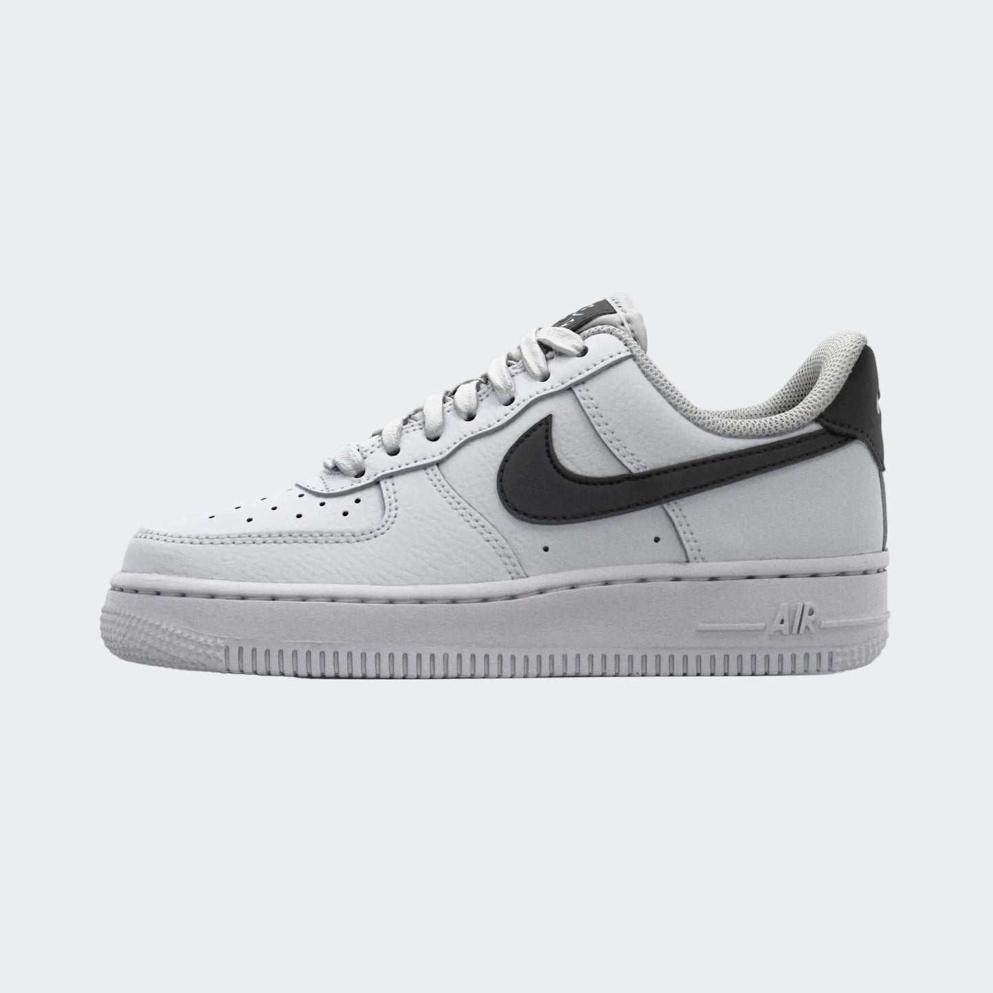 Nike Air Force 1 Low 07 - Women's - White Black