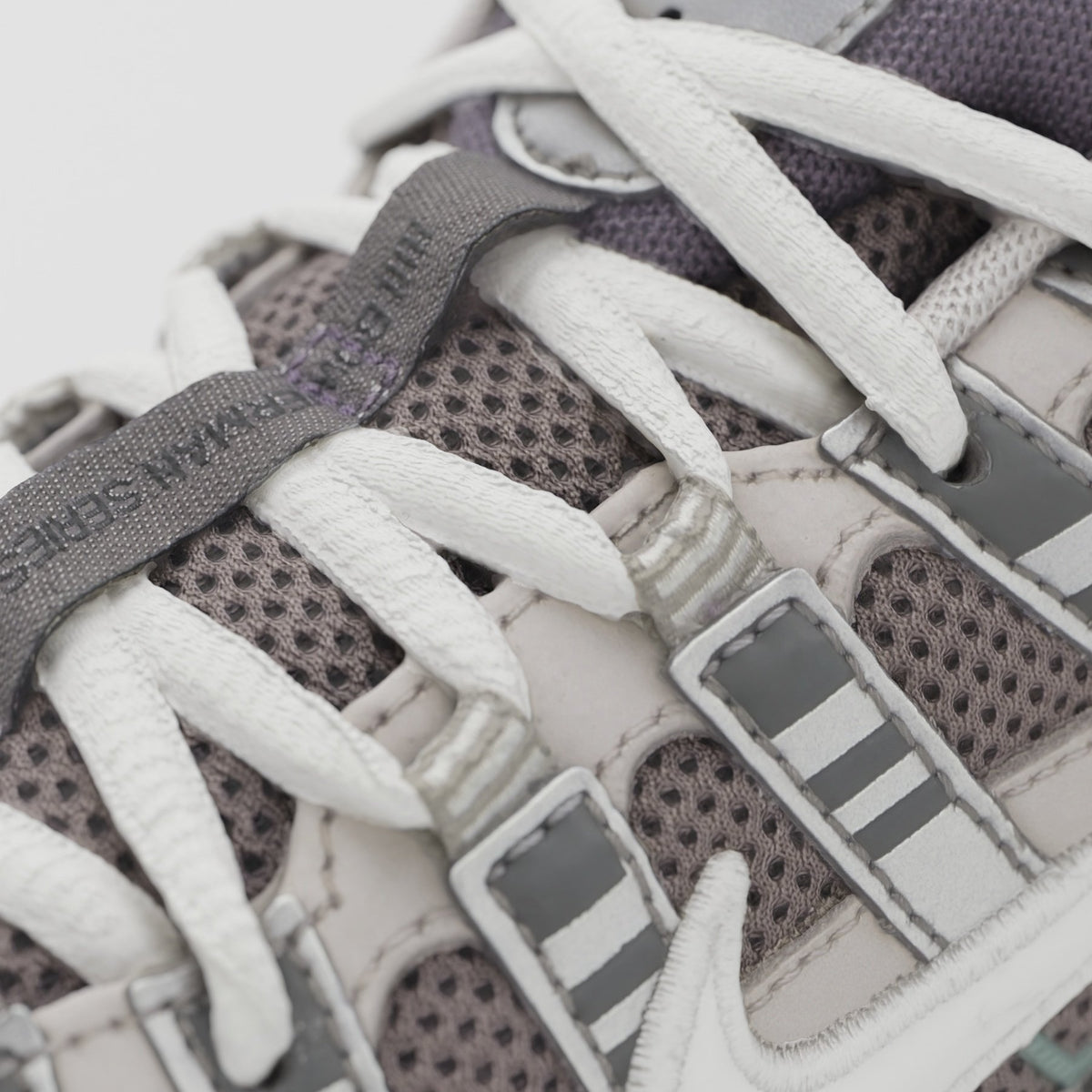 Nike P-6000 - Unisex - Flat Pewter White
