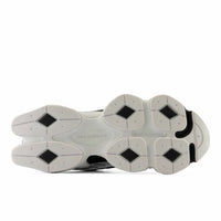 New Balance 9060 - Unisex - Black White