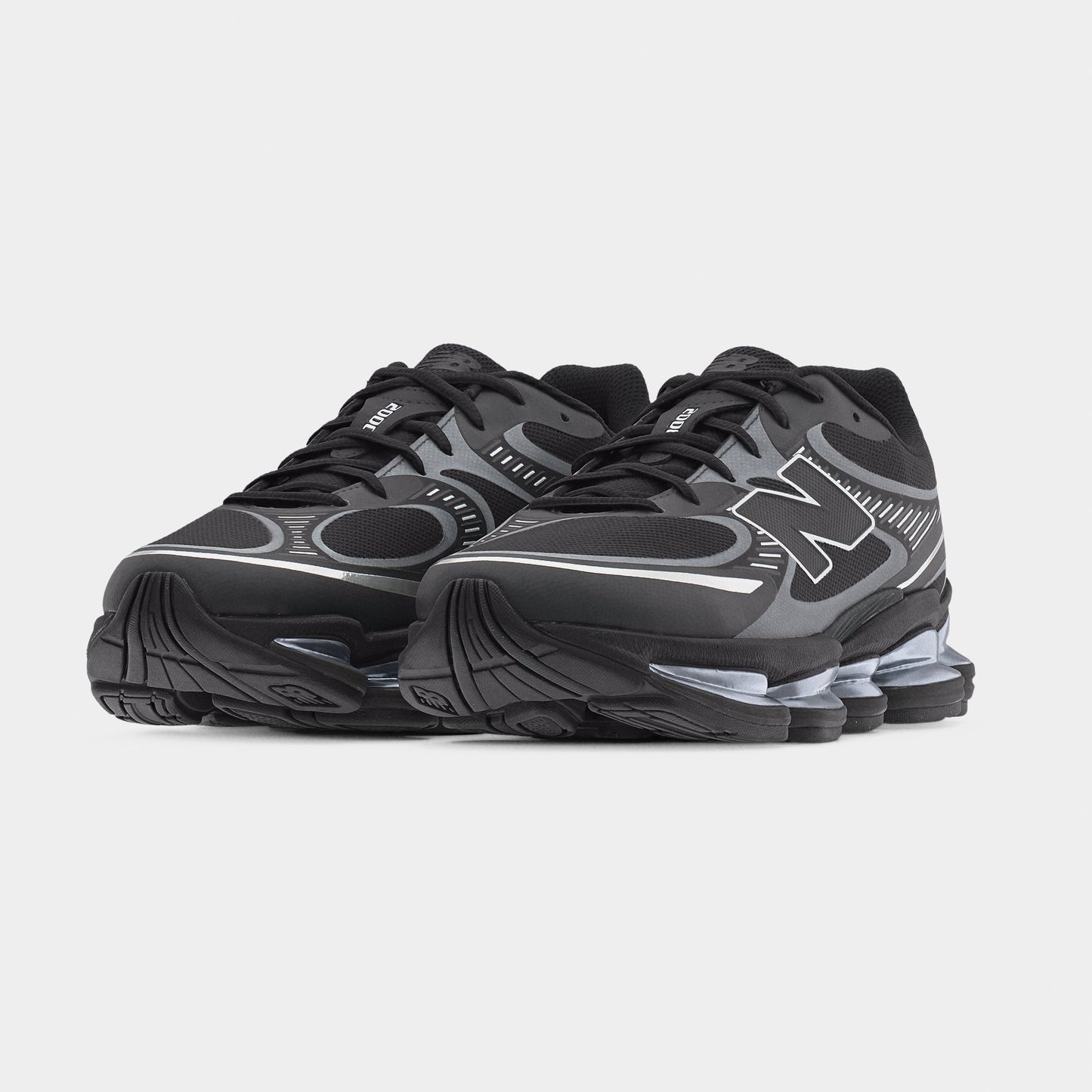 New Balance 2000 - Unisex - Black Silver Metallic