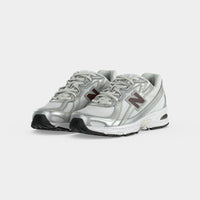 New Balance 740 - Unisex - White Cherry