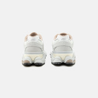 New Balance 9060 - Unisex - Driftwood Sea Salt