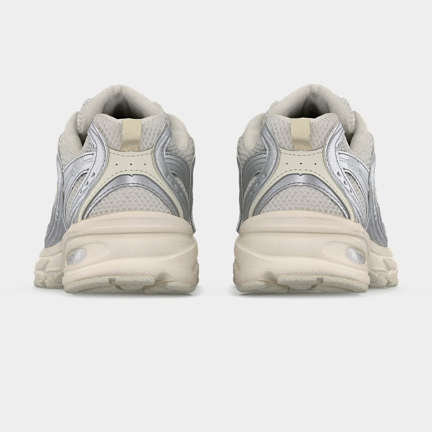 New Balance 530 - Unisex - Silver-Coloured Metallic Reflection