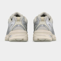New Balance 530 - Unisex - Silver-Coloured Metallic Reflection