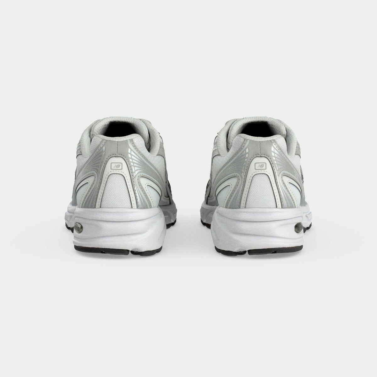 New Balance 740 - Unisex - White Cherry