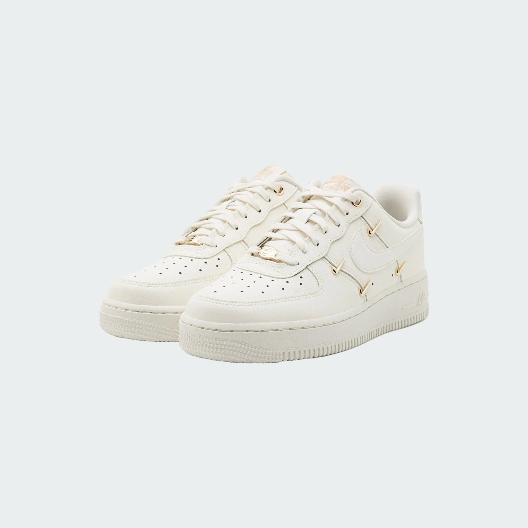 Nike Air Force 1 Low '07 Lx - Women's - Sail Metallic Gold – Sneaxx
