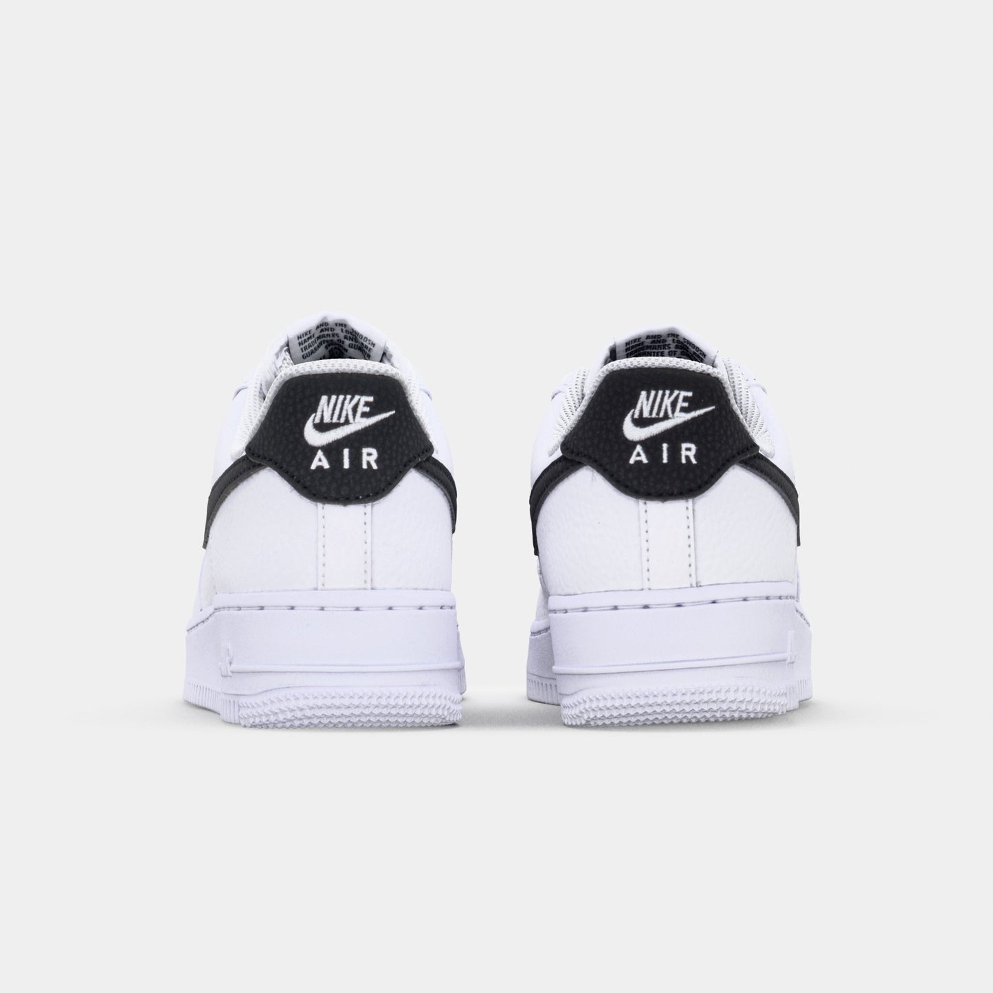 Nike Air Force 1 07 - Unisex - White Black