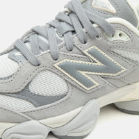 New Balance 9060 - Unisex - Angora Reflection
