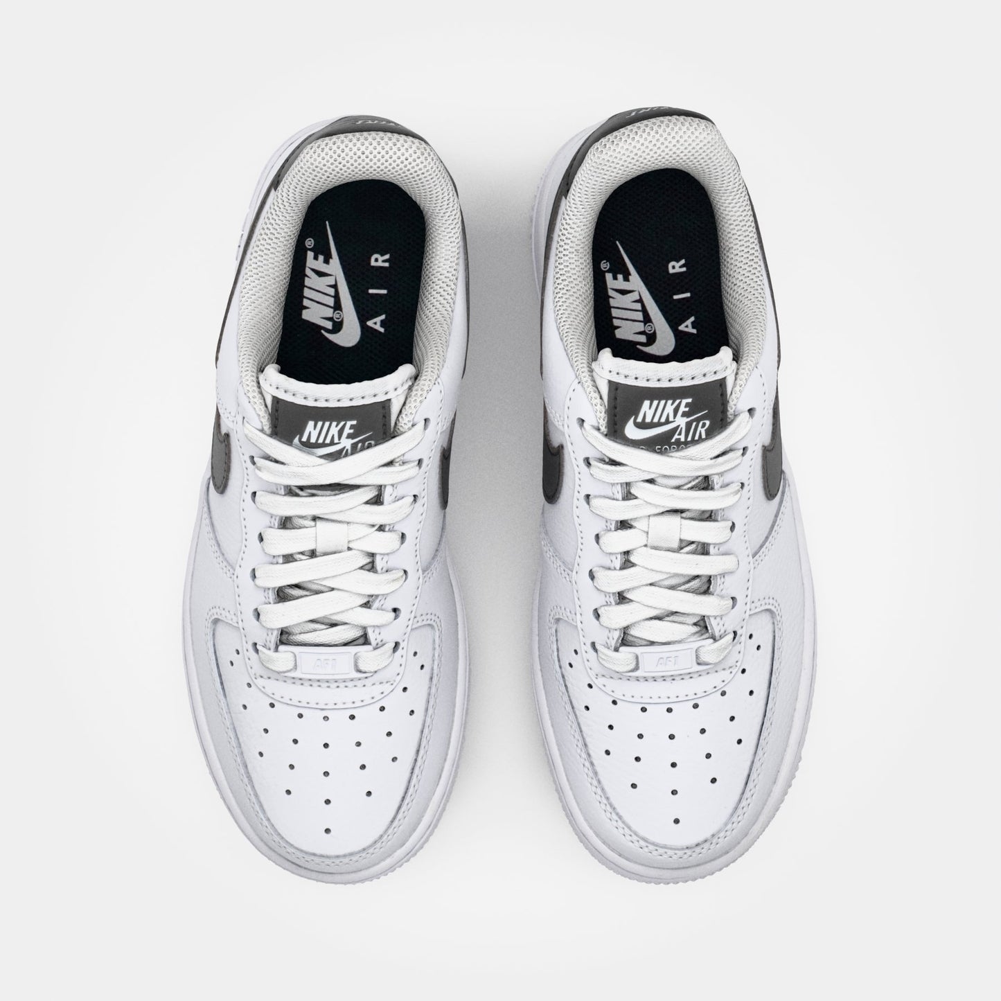 Nike Air Force 1 Low 07 - Women's - White Black