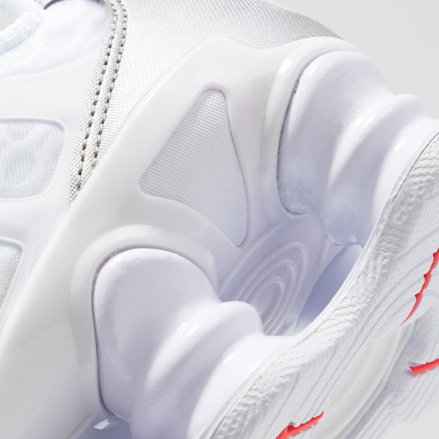 Nike Shox Tl - Unisex - White Metallic Silver Max Orange White