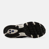 New Balance 740 - Unisex - Black Sea Salt