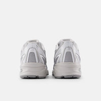 New Balance 740 - Unisex - Metallic Silver