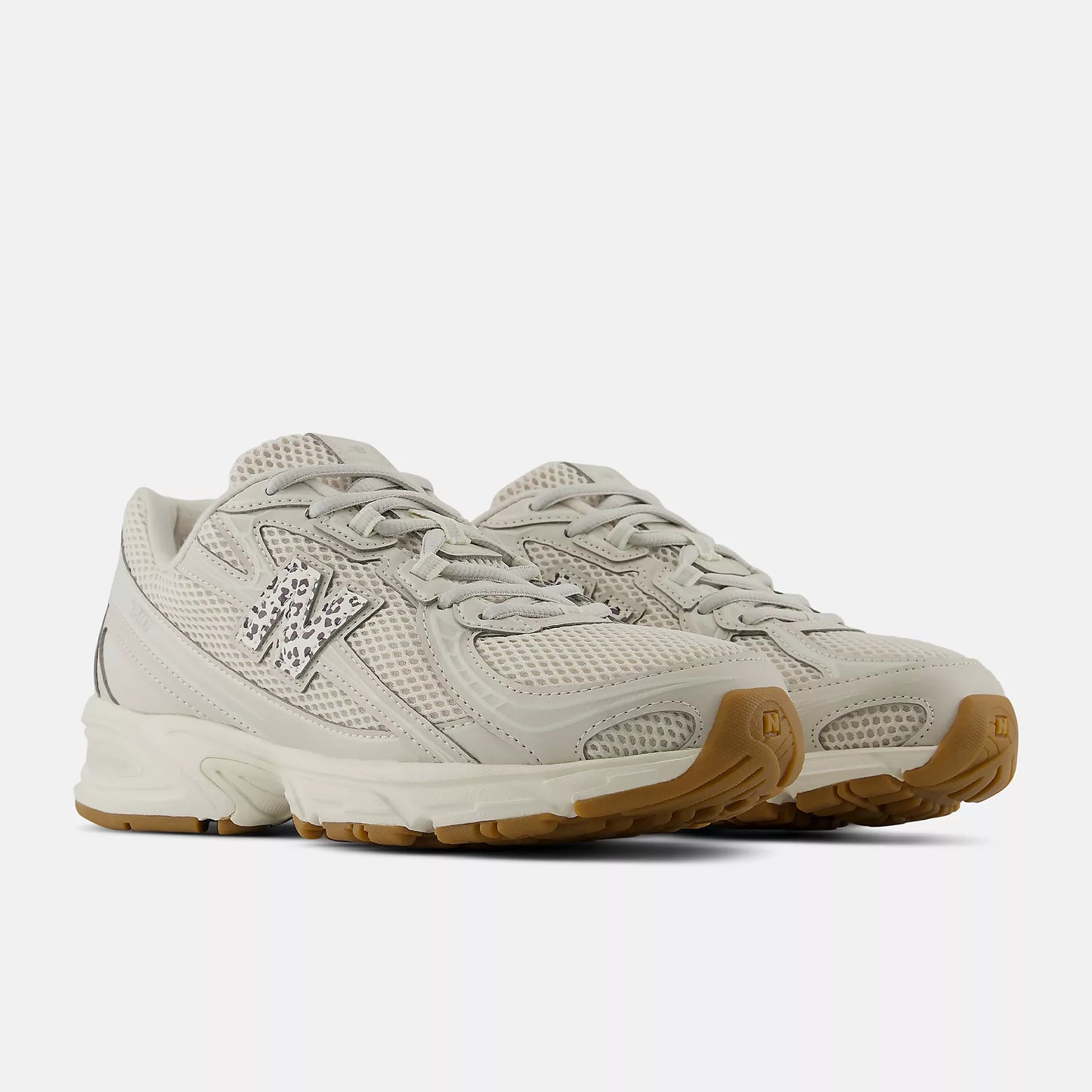 New Balance 740 - Unisex - Moonbeam Sea Salt