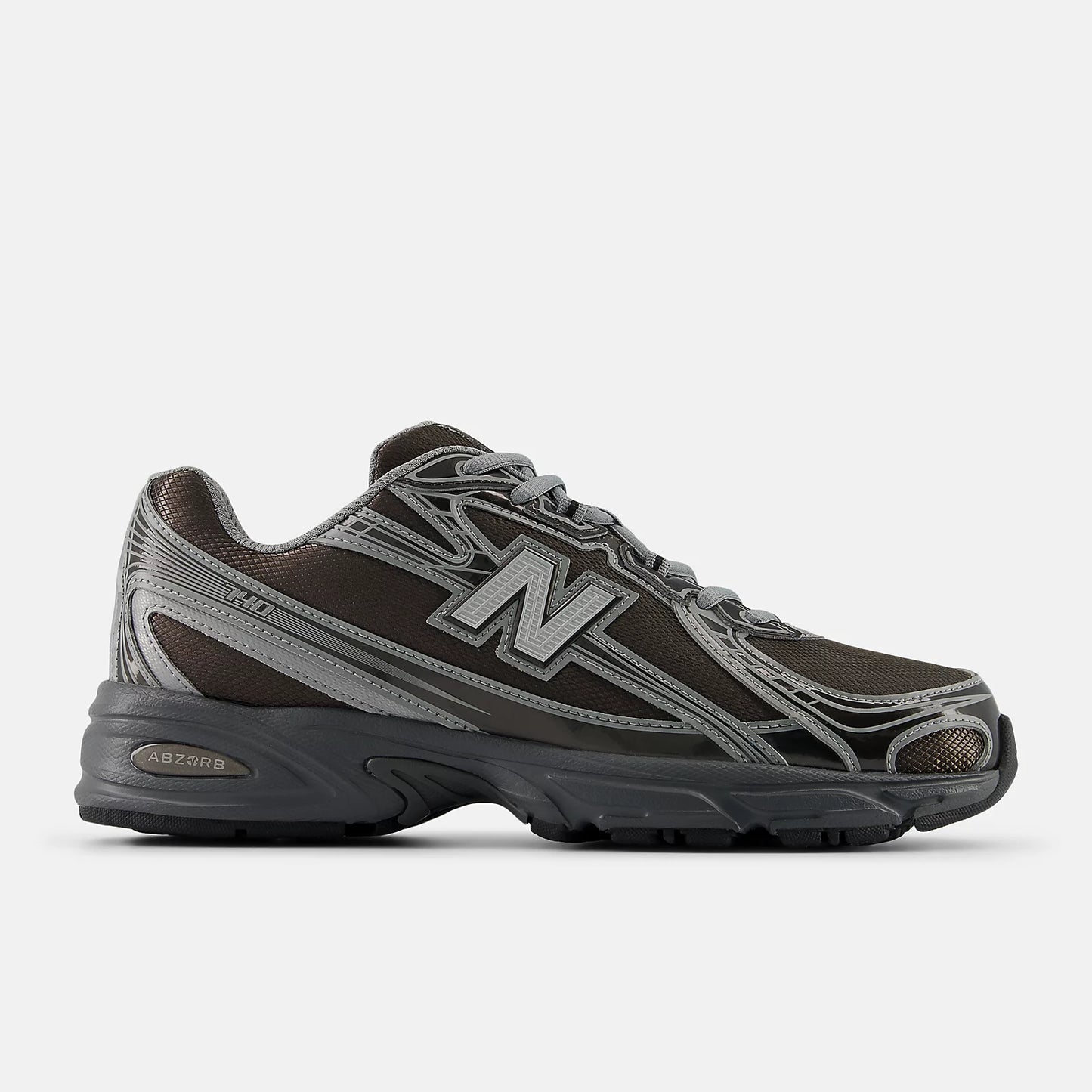 New Balance 740 - Unisex - Black Metallic Castlerock