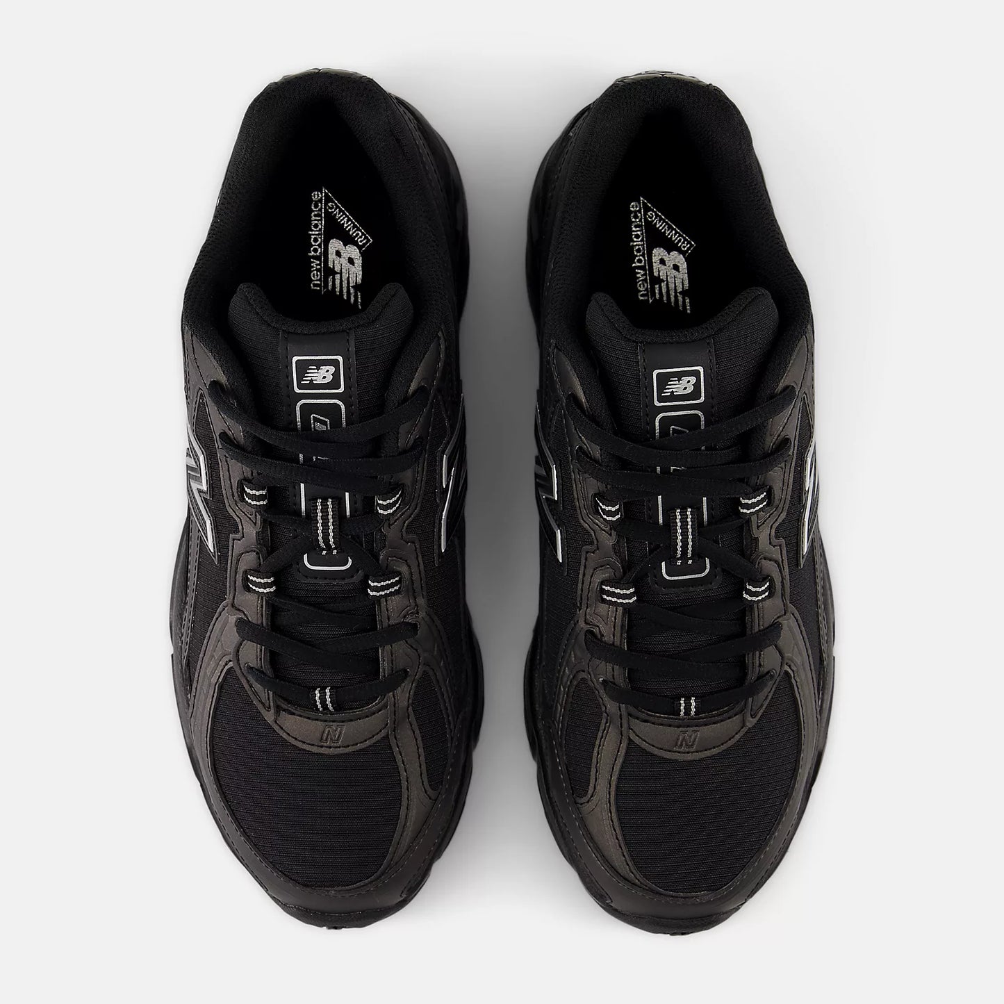 New Balance 740 - Unisex - Black Silver Metallic